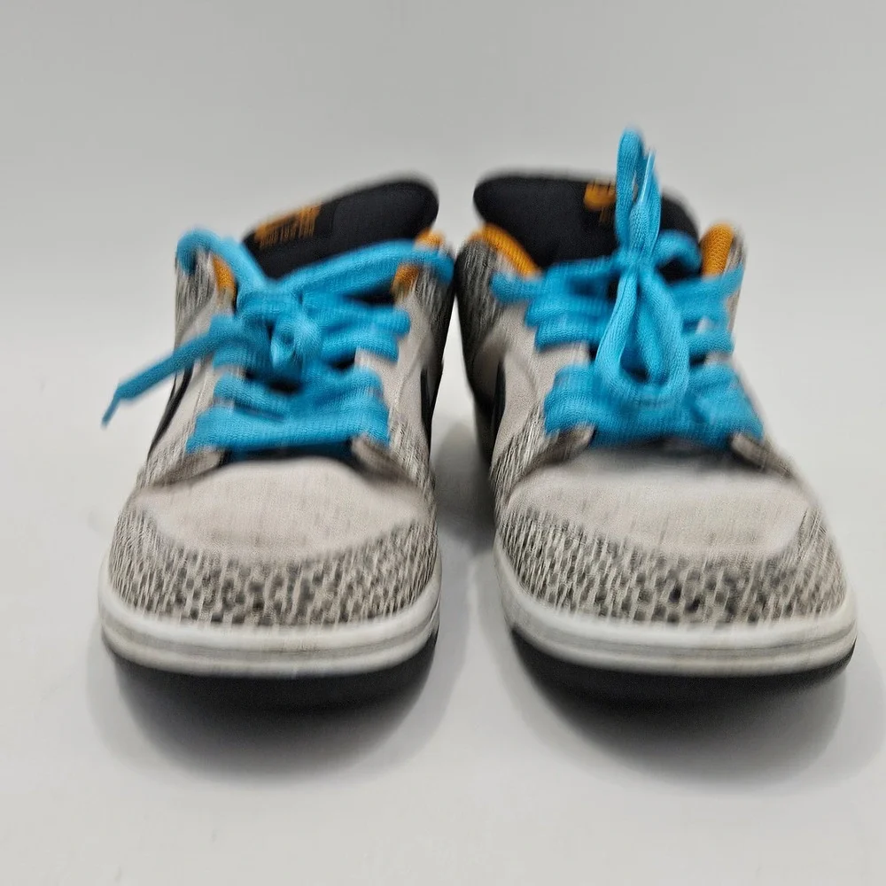 Nike SB Dunk Low Pro Mens 9.5 Phantom Black Monarch Safari FZ1233-002 Sneakers